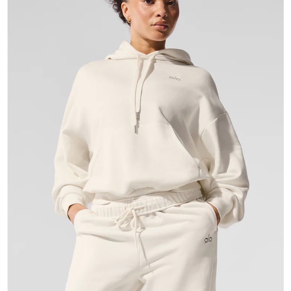ALO Yoga Women's  Hoodie Ivory